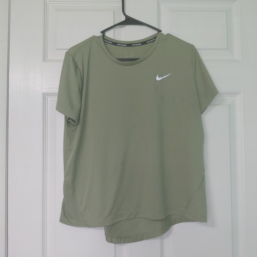 Nike DriFIT Running Shirt Short Sleeve Olive Green Performance Training Womens L
